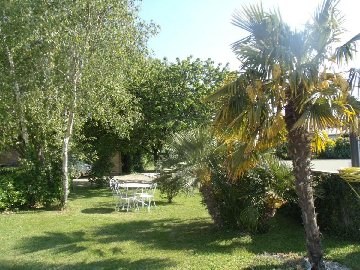 Saint-Ouen-d'Aunis Le Clos Des Palmiers المظهر الخارجي الصورة